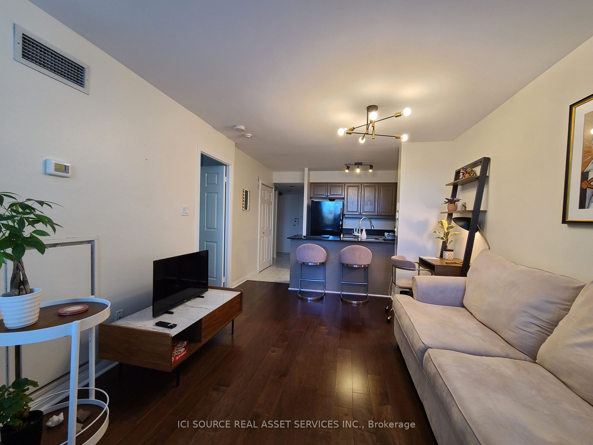 188 Redpath Avenue, #207
