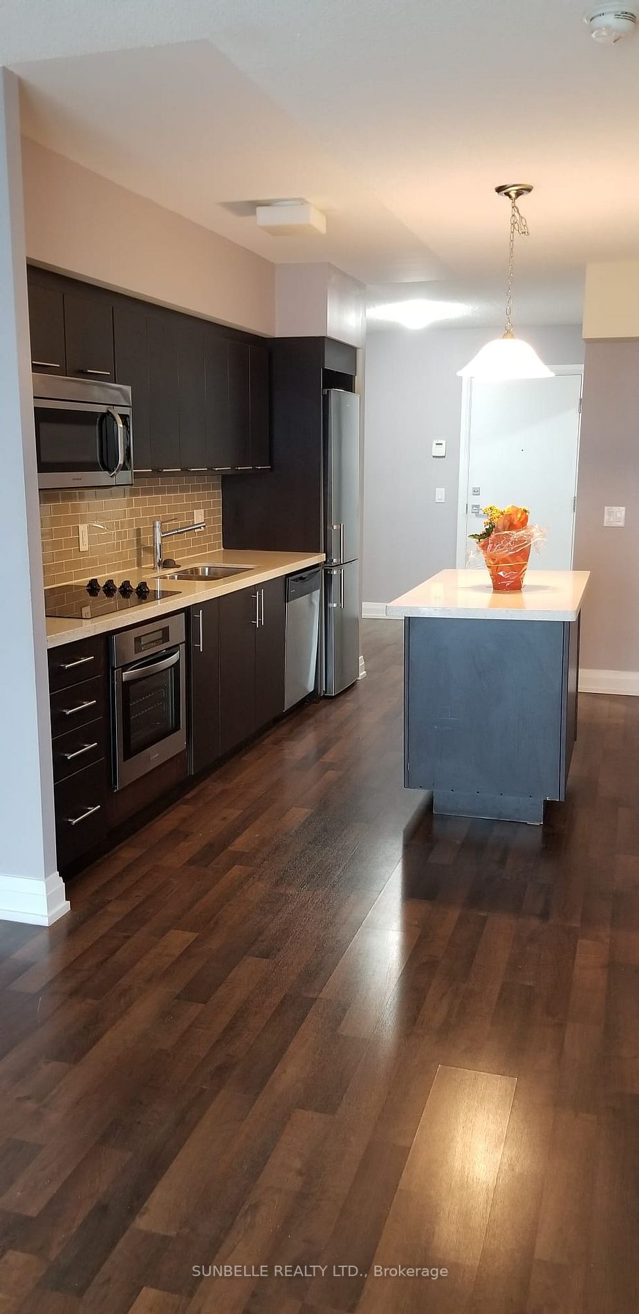 565 Wilson Ave, #W701