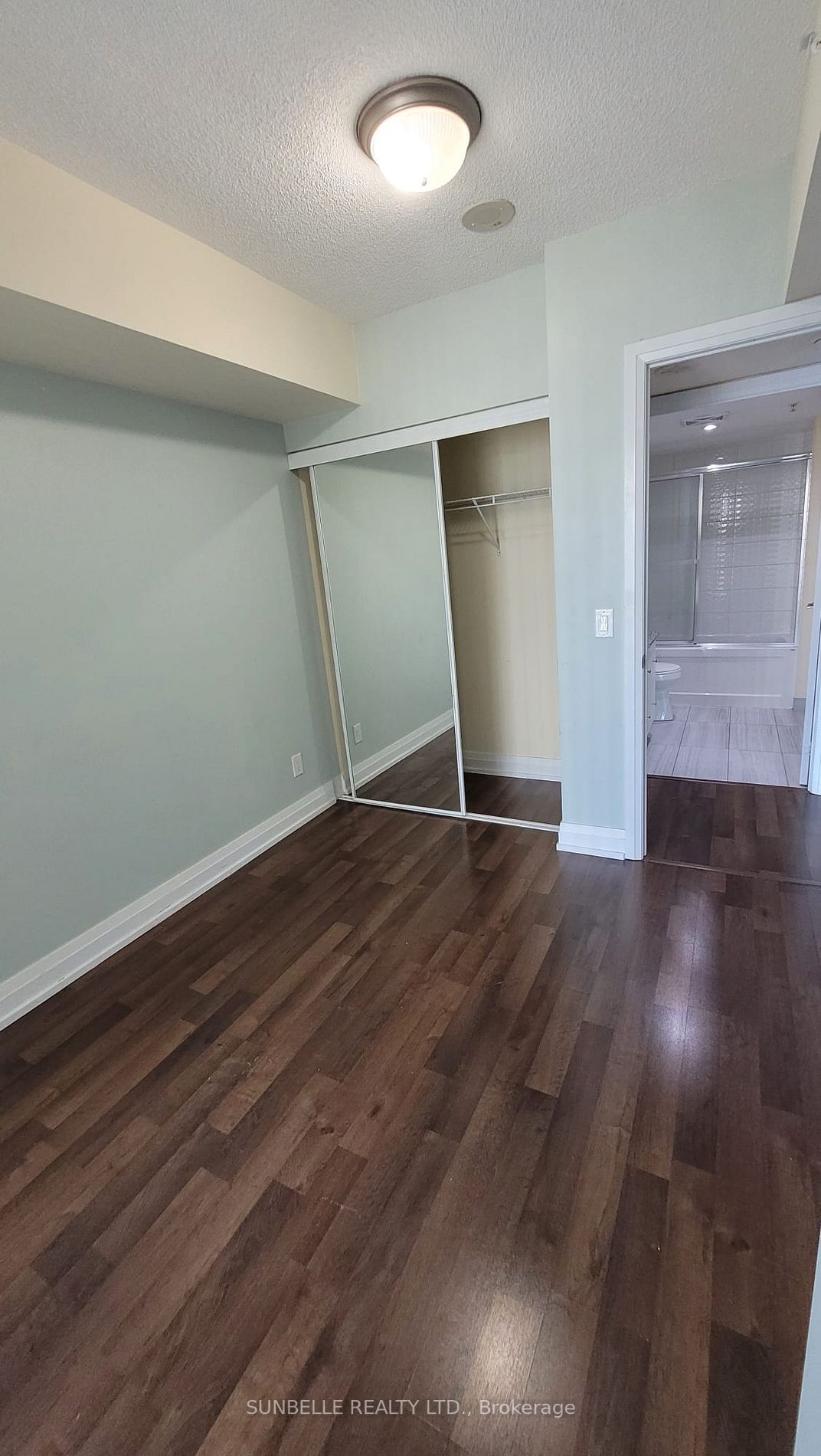 565 Wilson Ave, #W701