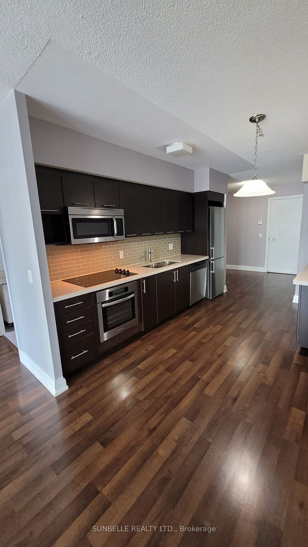 565 Wilson Ave, #W701