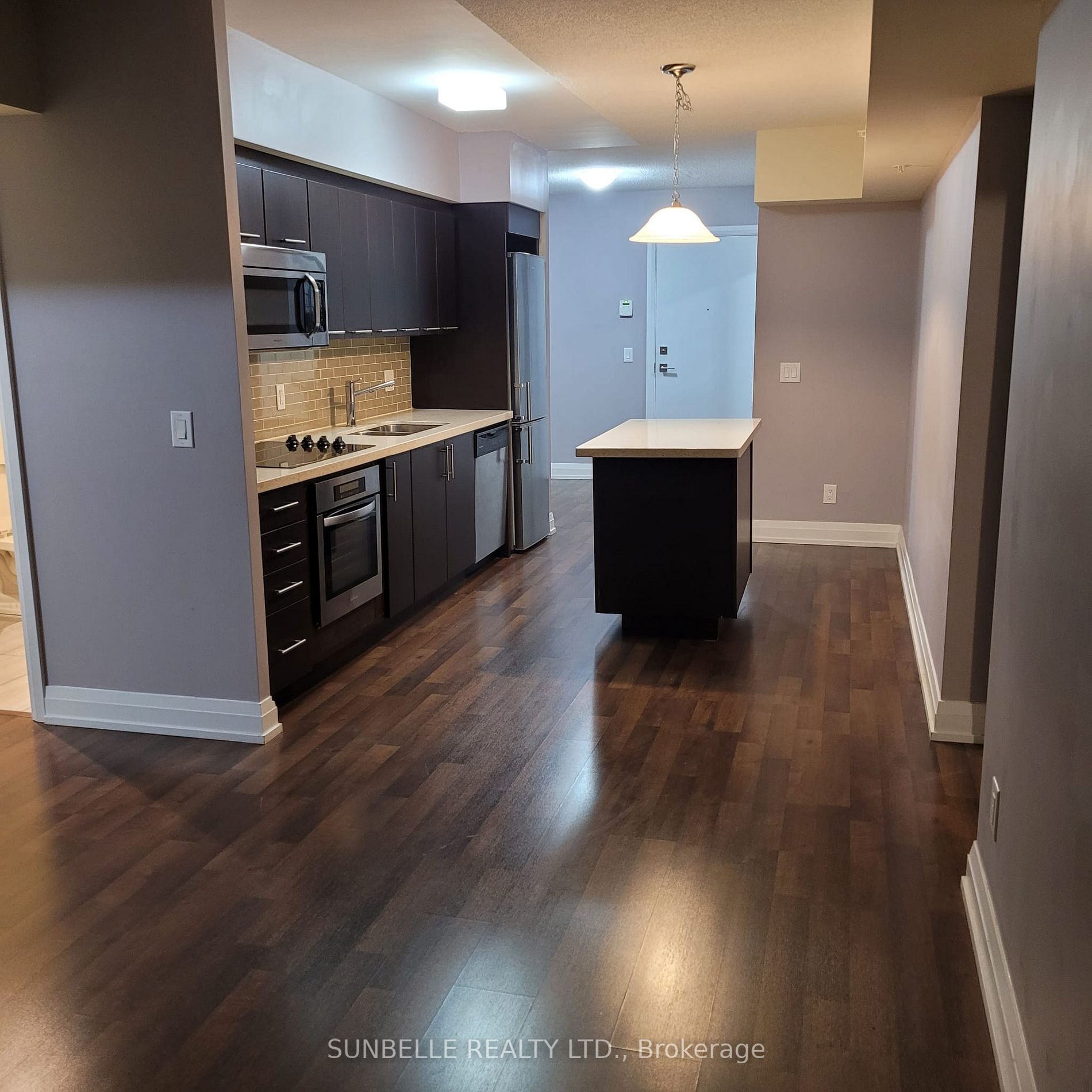 565 Wilson Ave, #W701
