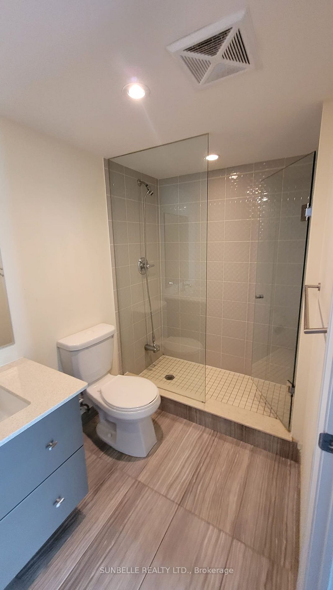 565 Wilson Ave, #W701