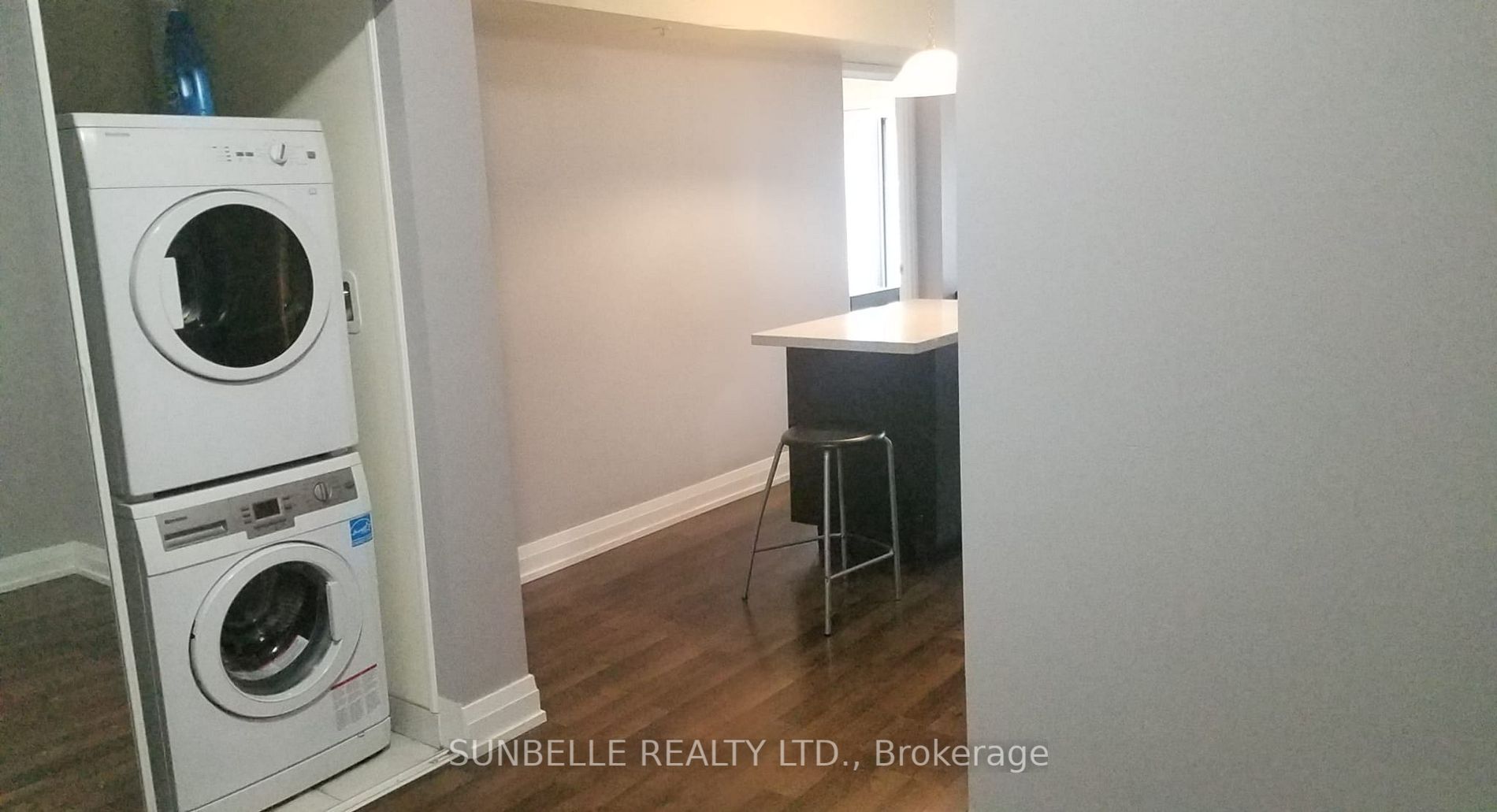 565 Wilson Ave, #W701