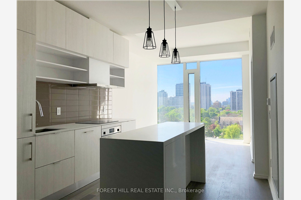 8 Hillsdale Ave E, Toronto