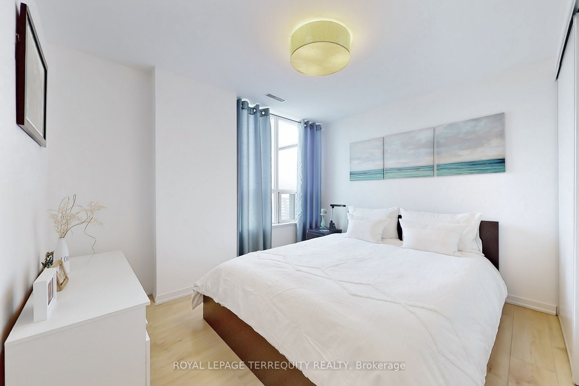 801 Sheppard Ave W, #705