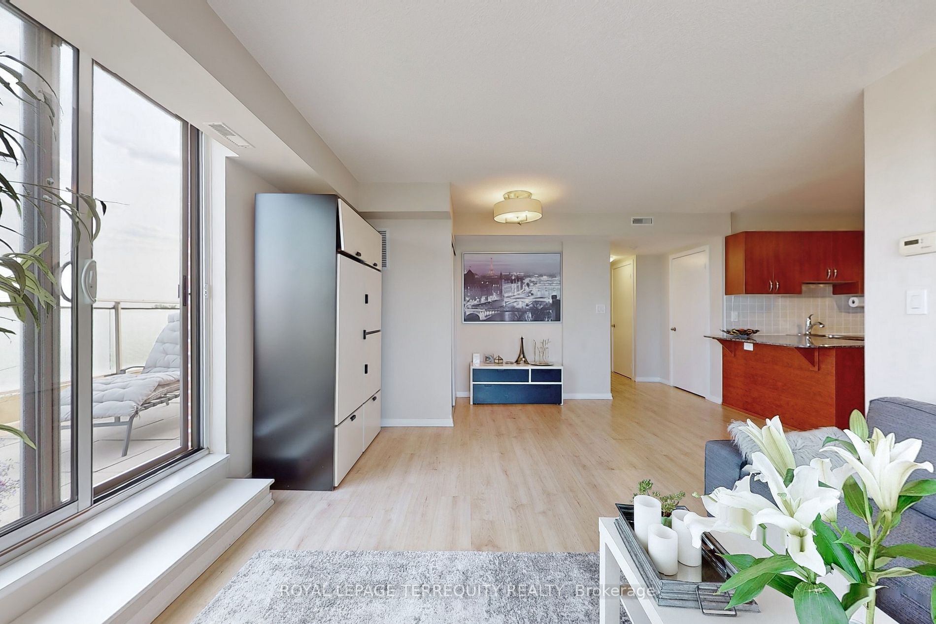 801 Sheppard Ave W, #705