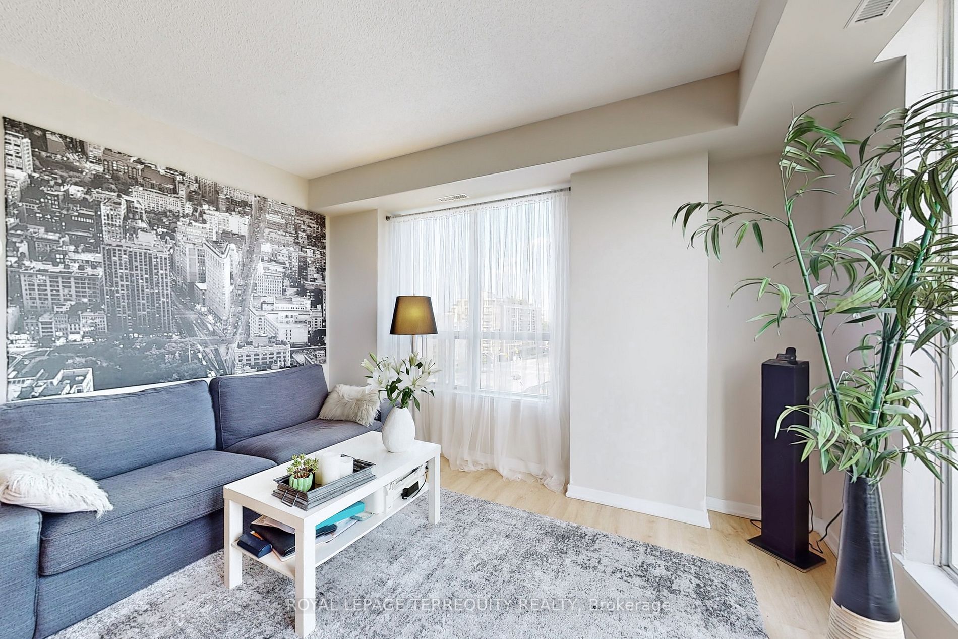 801 Sheppard Ave W, #705