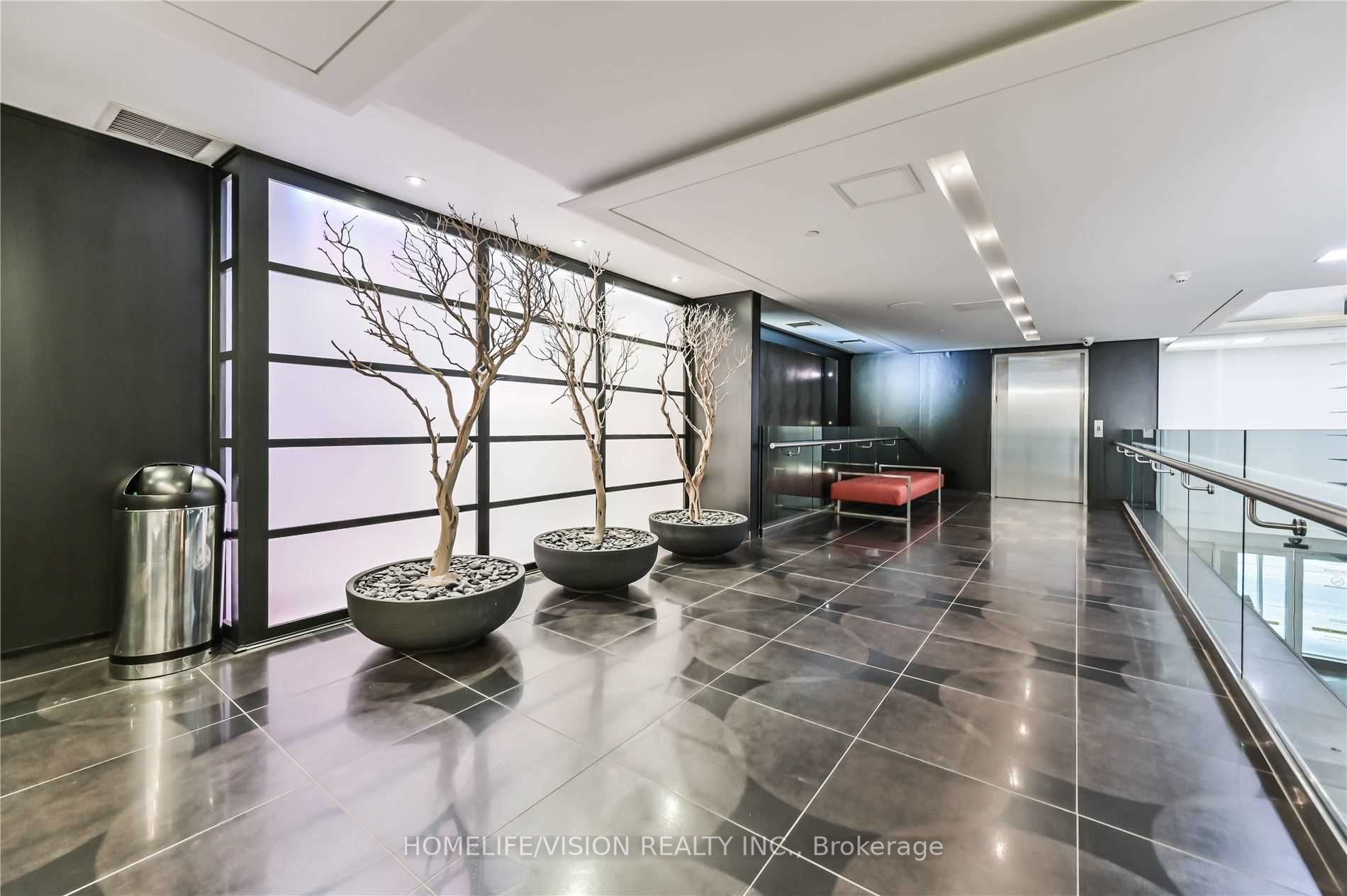 210 Victoria St, #1816