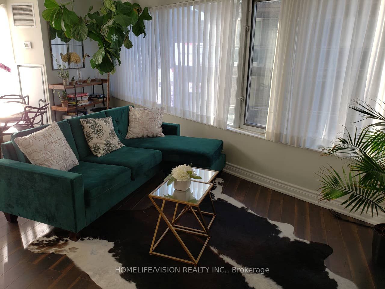210 Victoria St, #1816