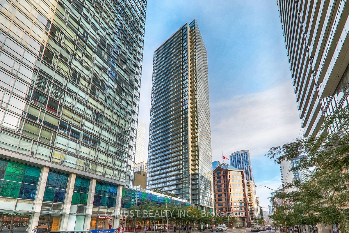 38 Grenville Street #3305