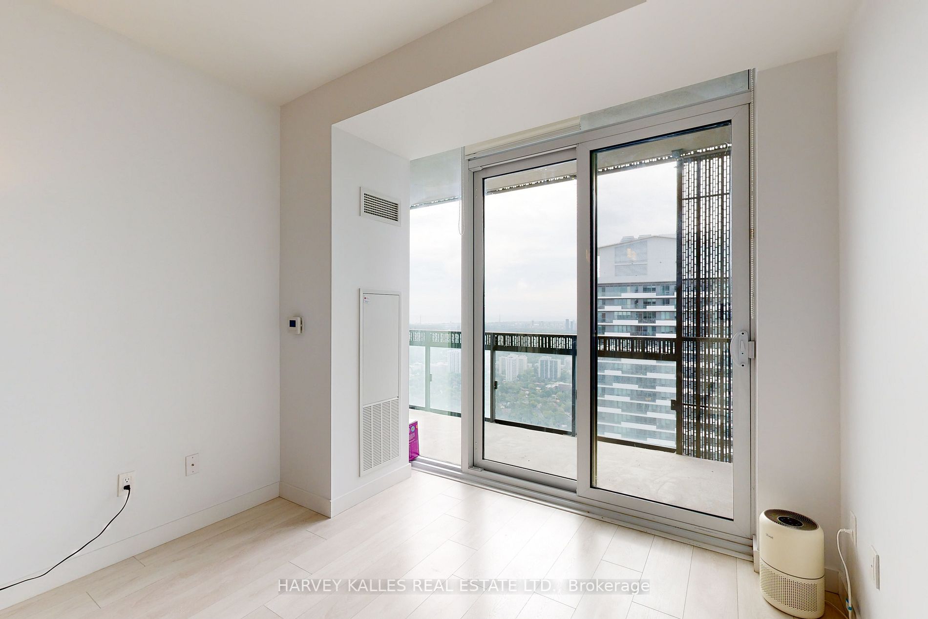 8 Eglinton Ave E, #5312