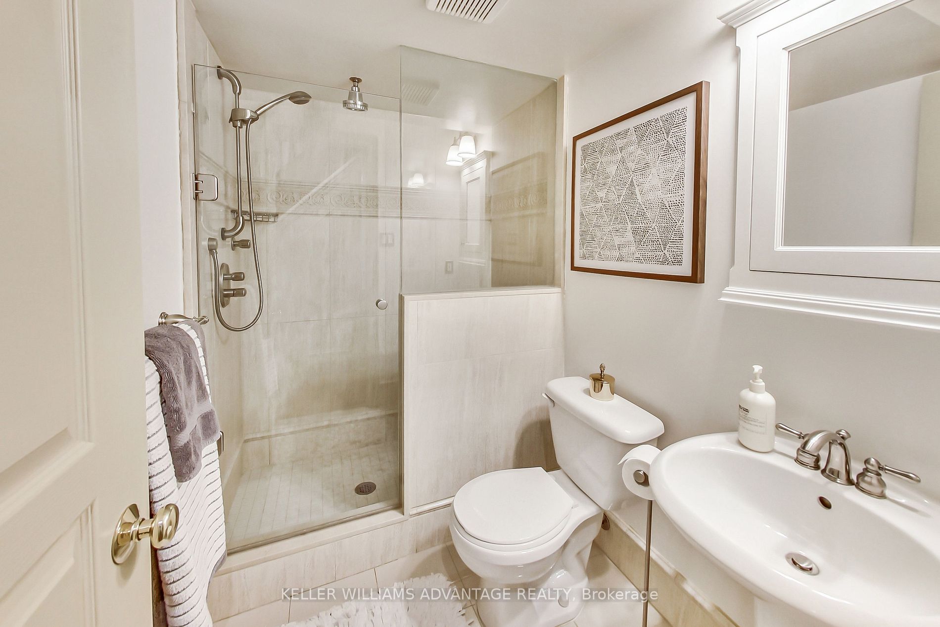 Listing C6657896 - Large Photo # 27