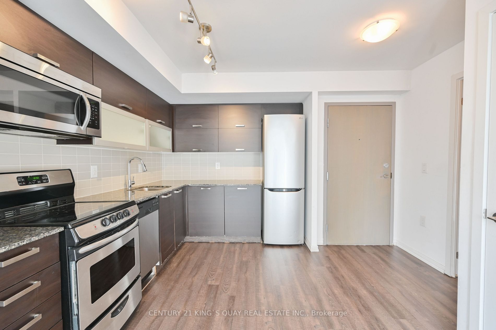 36 Lisgar St, #907W