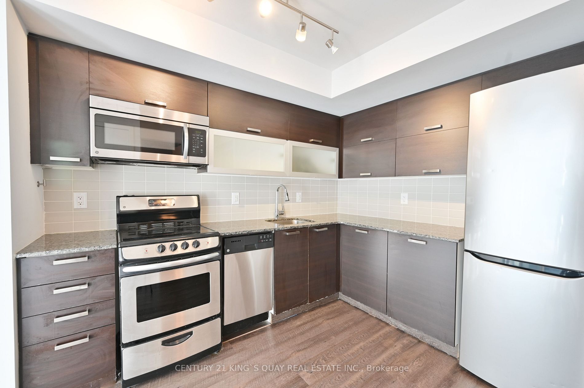 36 Lisgar St, #907W