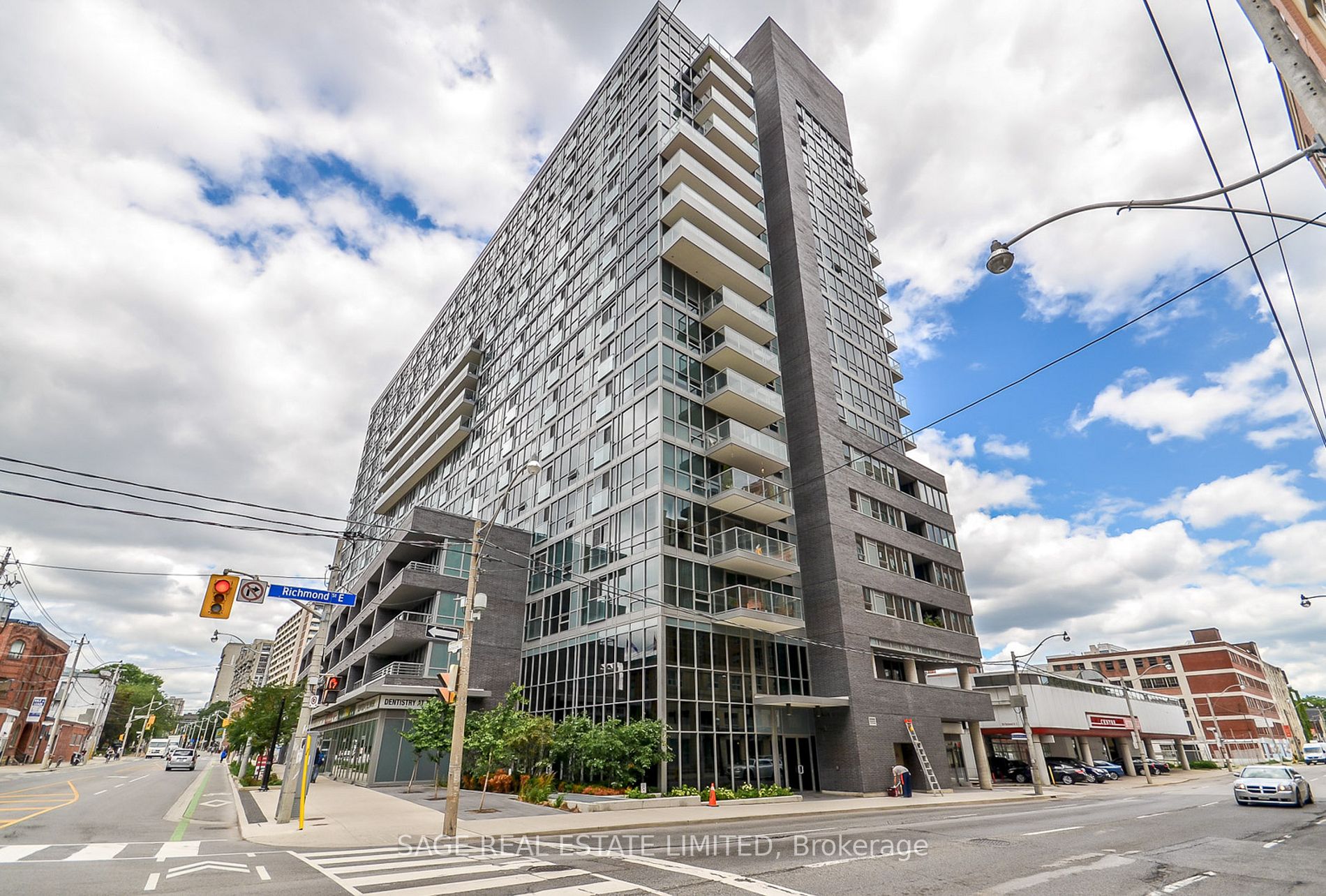 320 Richmond Street E, #1017