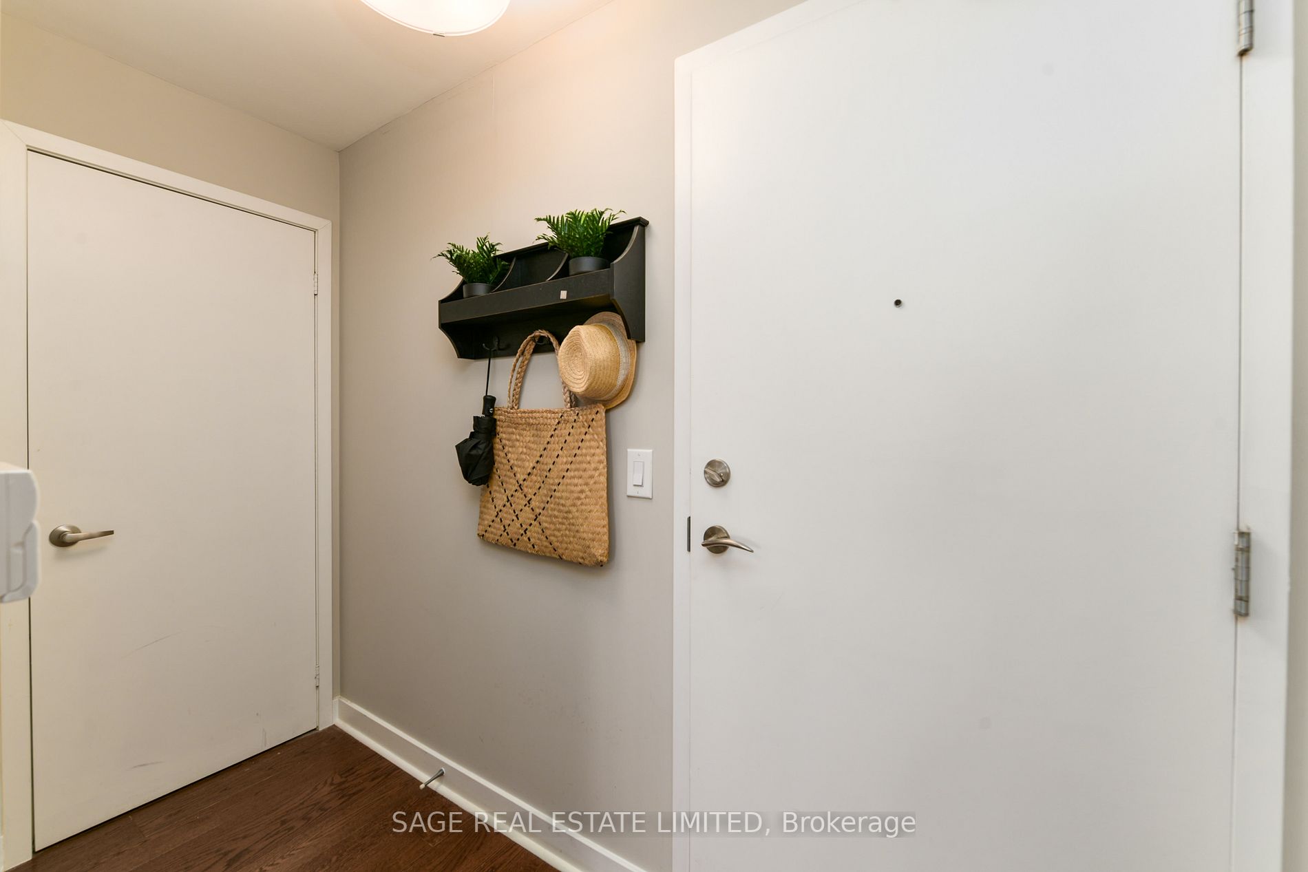 320 Richmond Street E, #1017