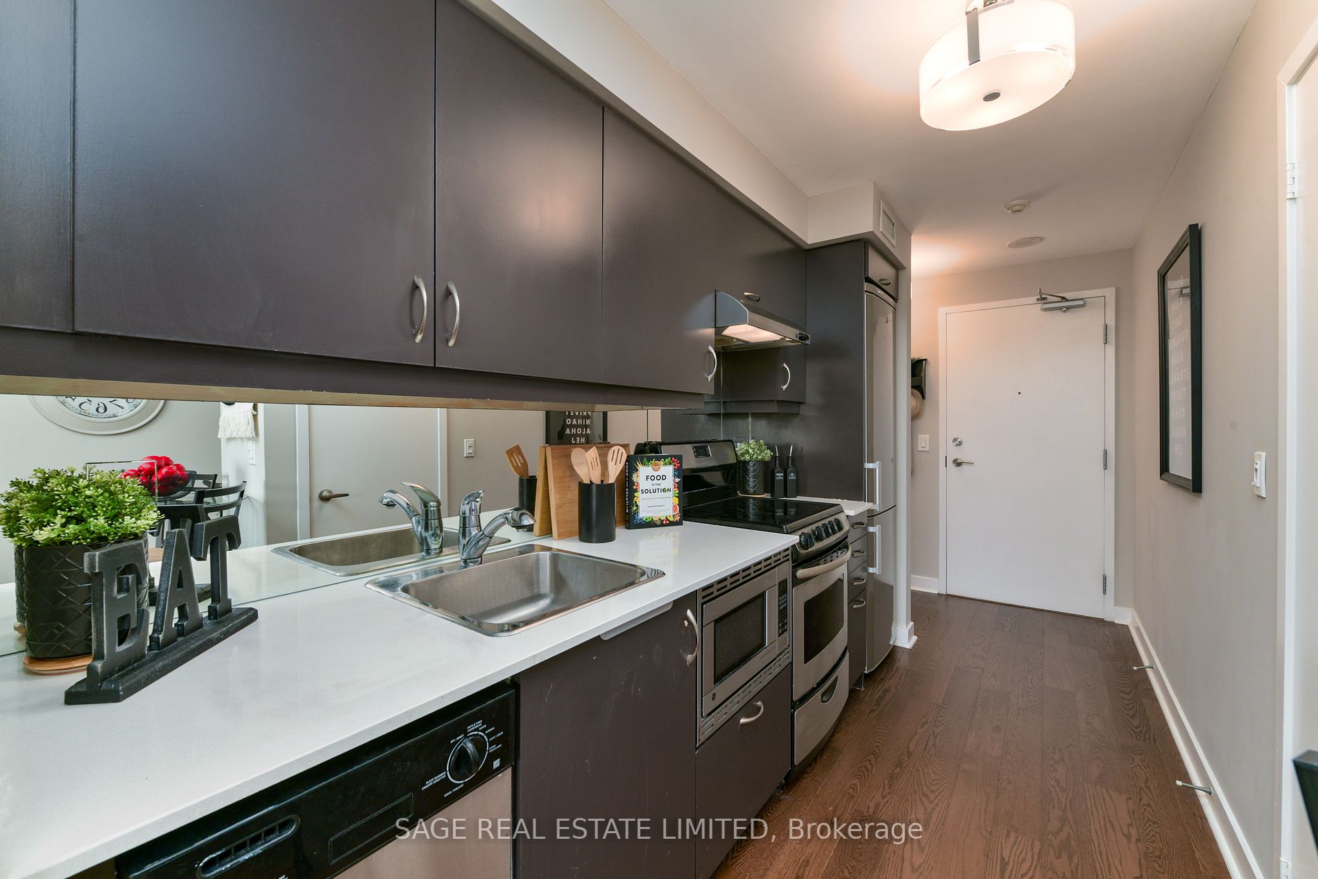 320 Richmond Street E, #1017