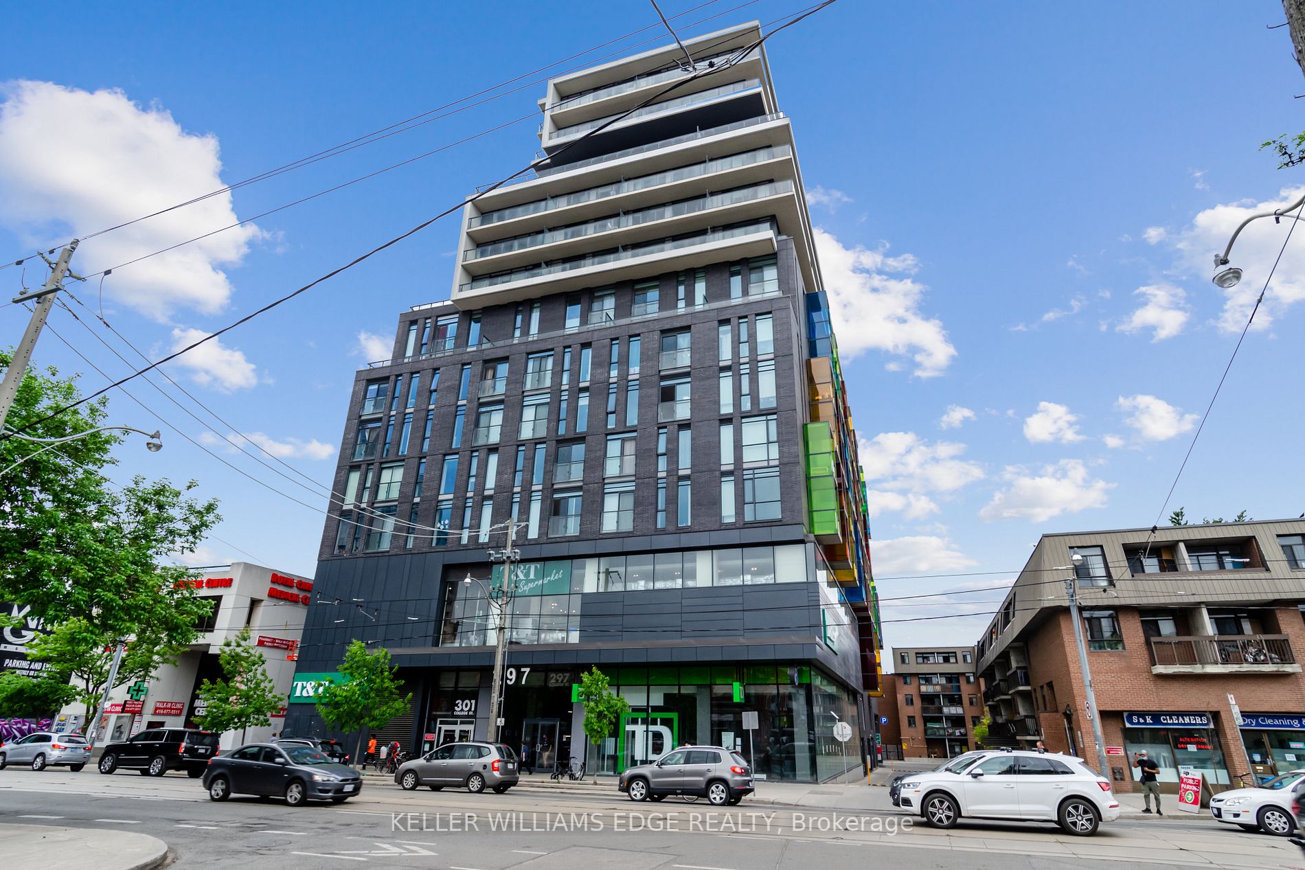 297 College St, #628