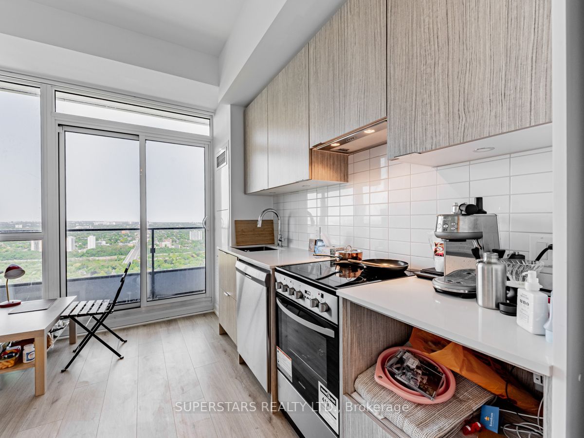 395 Bloor St E, #4508