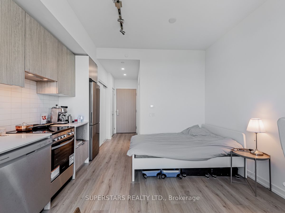 395 Bloor St E, #4508