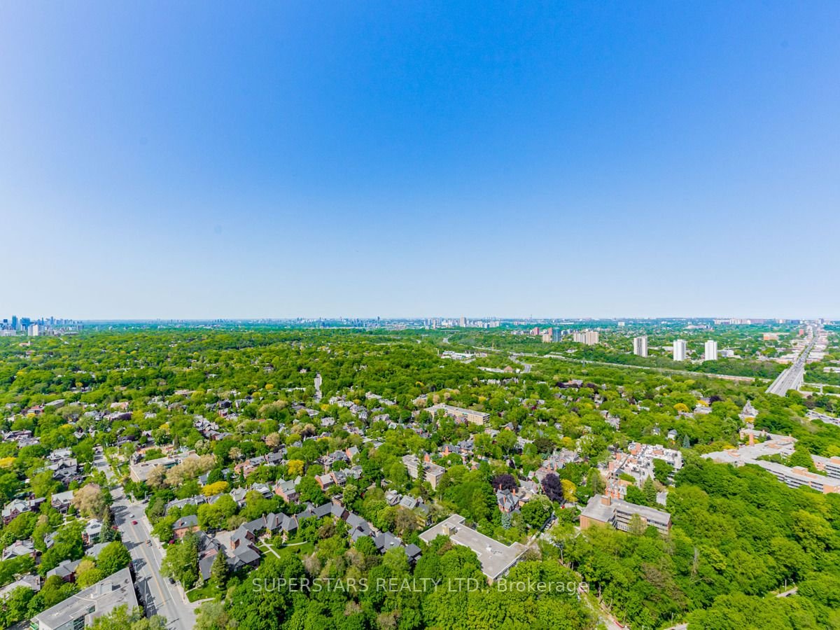 395 Bloor St E, #4508