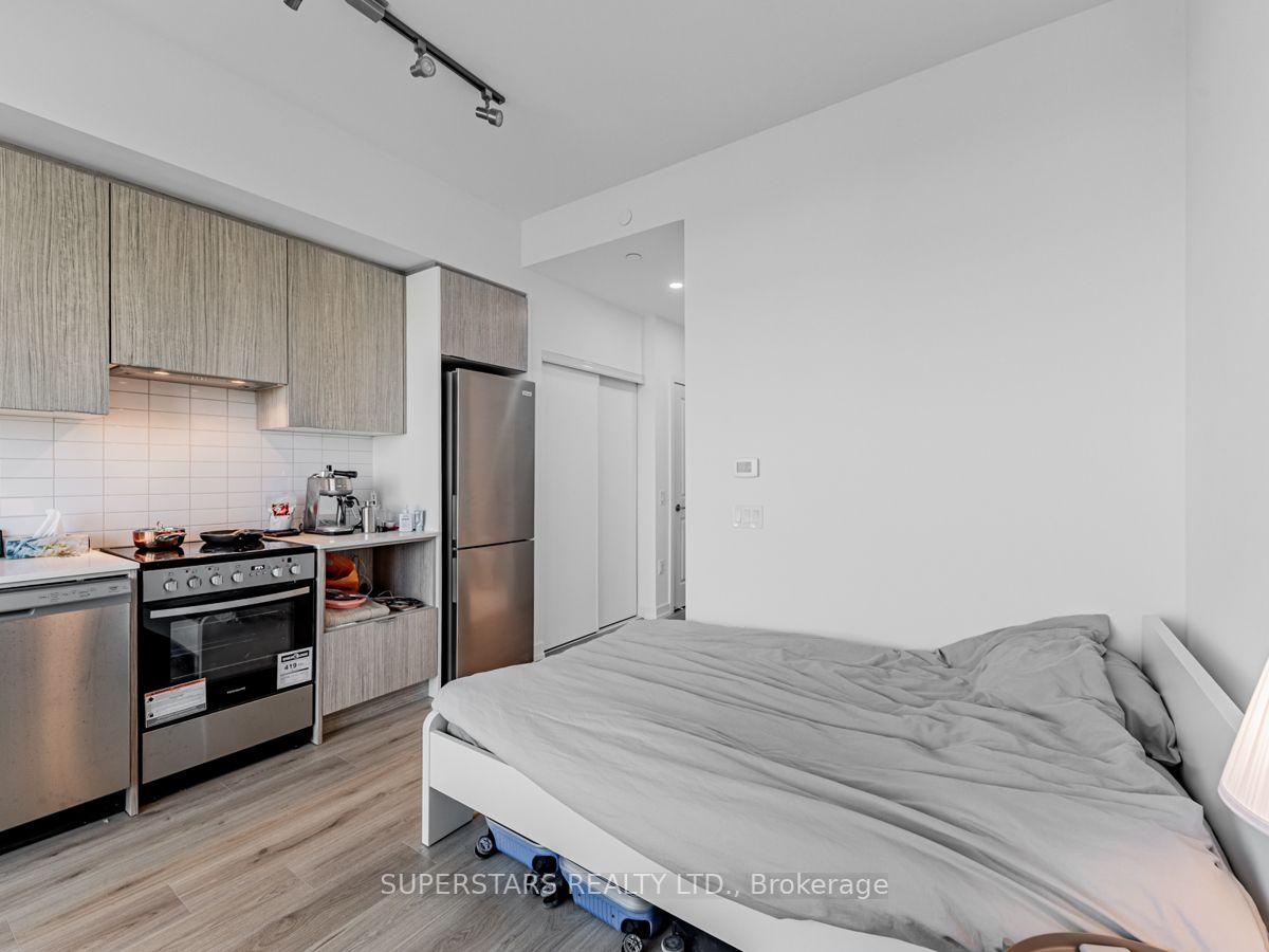 395 Bloor St E, #4508