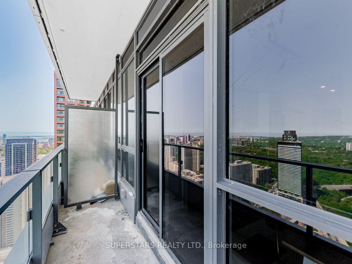 395 Bloor St E, #4508