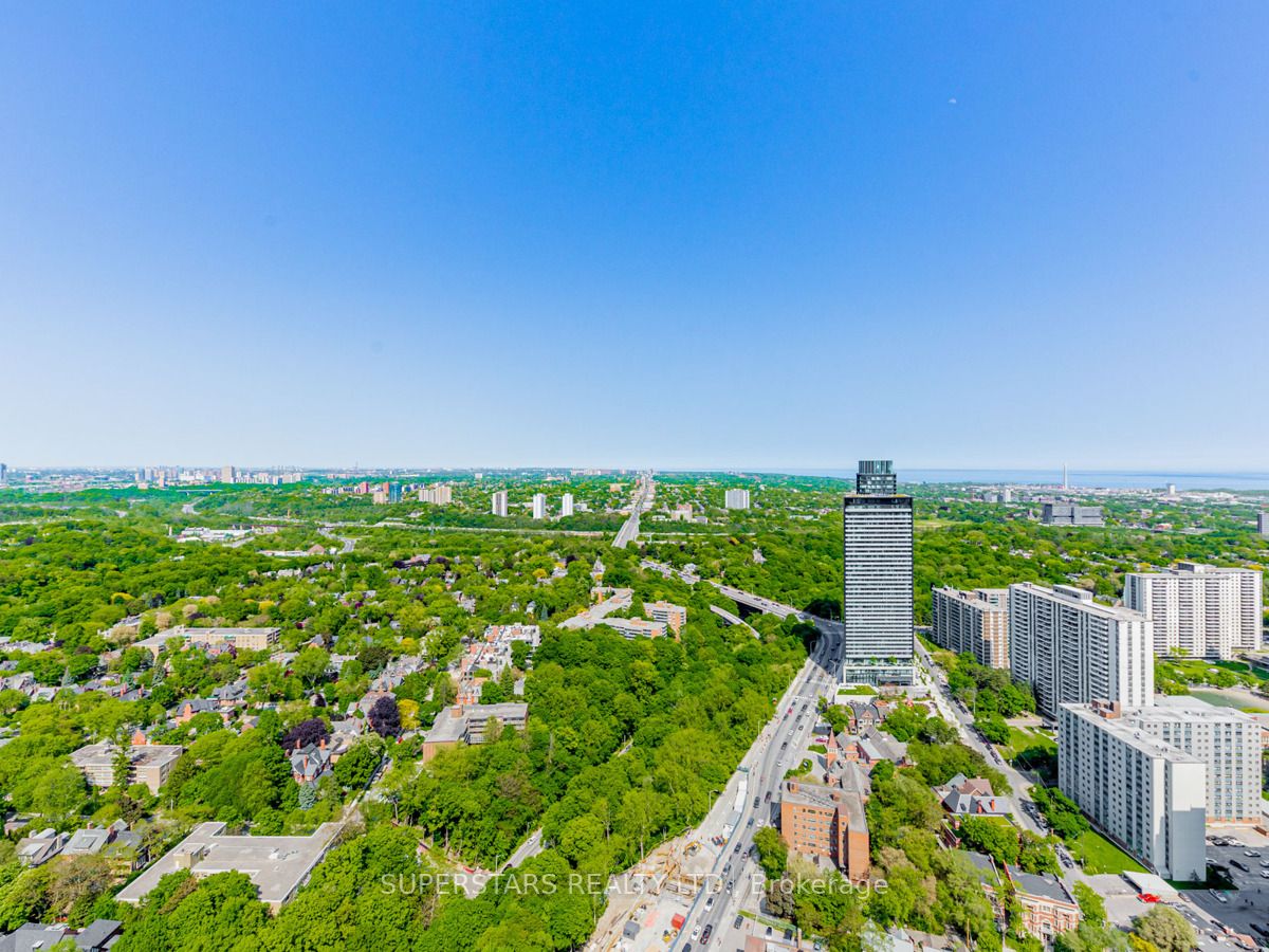 395 Bloor St E, #4508