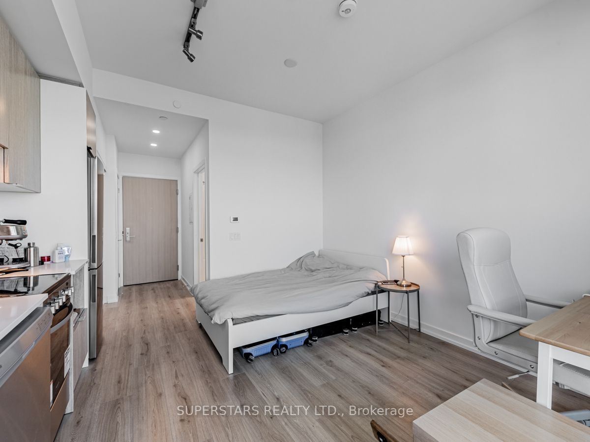 395 Bloor St E, #4508