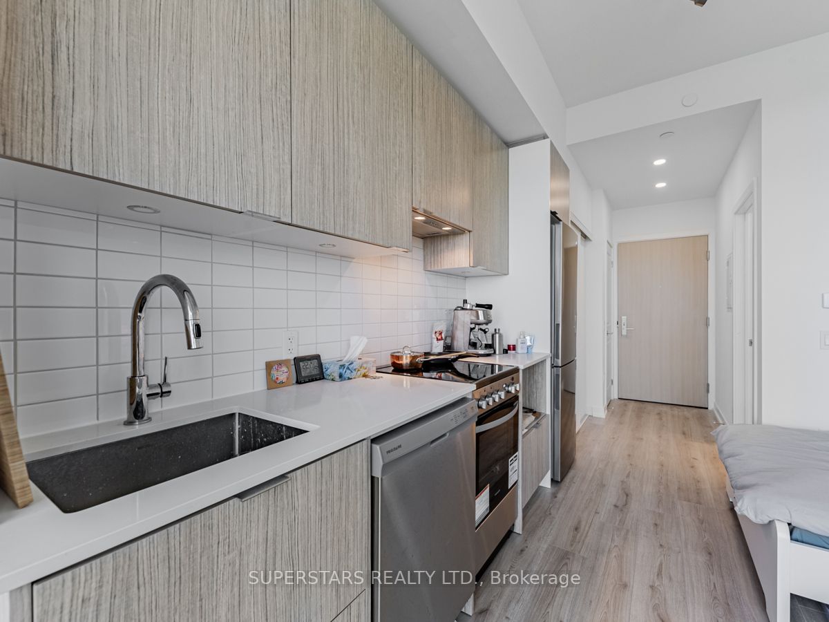 395 Bloor St E, #4508
