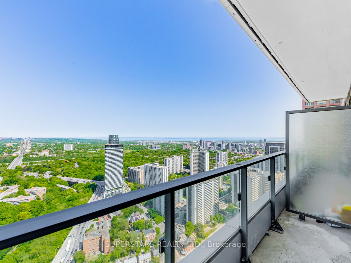 395 Bloor St E, #4508