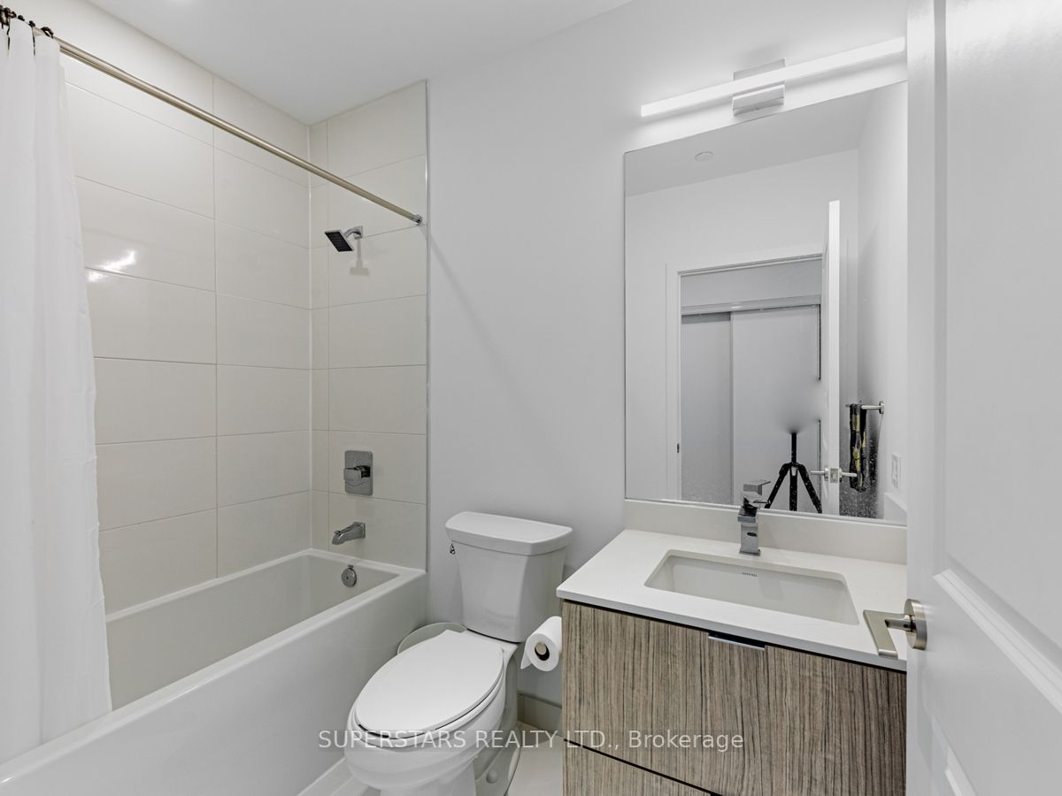 395 Bloor St E, #4508