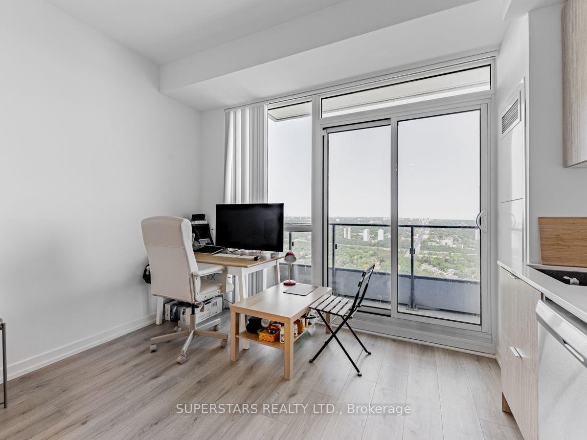 395 Bloor St E, #4508