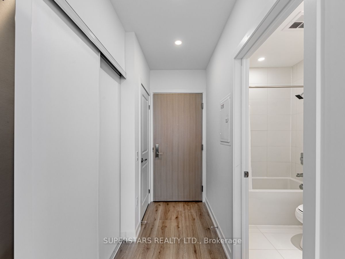 395 Bloor St E, #4508