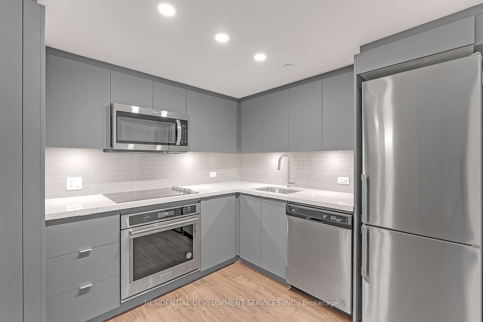 Listing C6658854 - Large Photo # 1