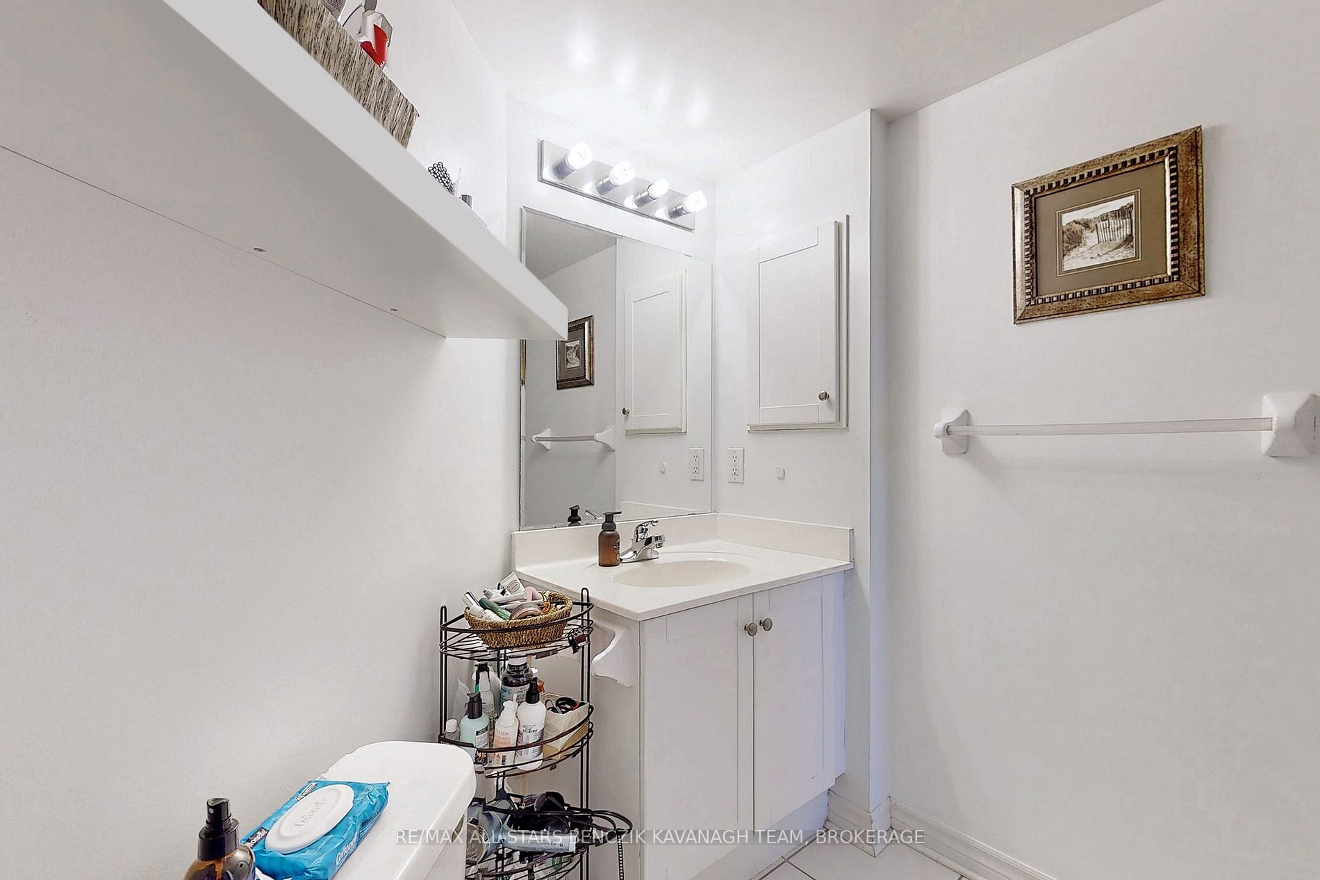 8 Rean Dr, #1604