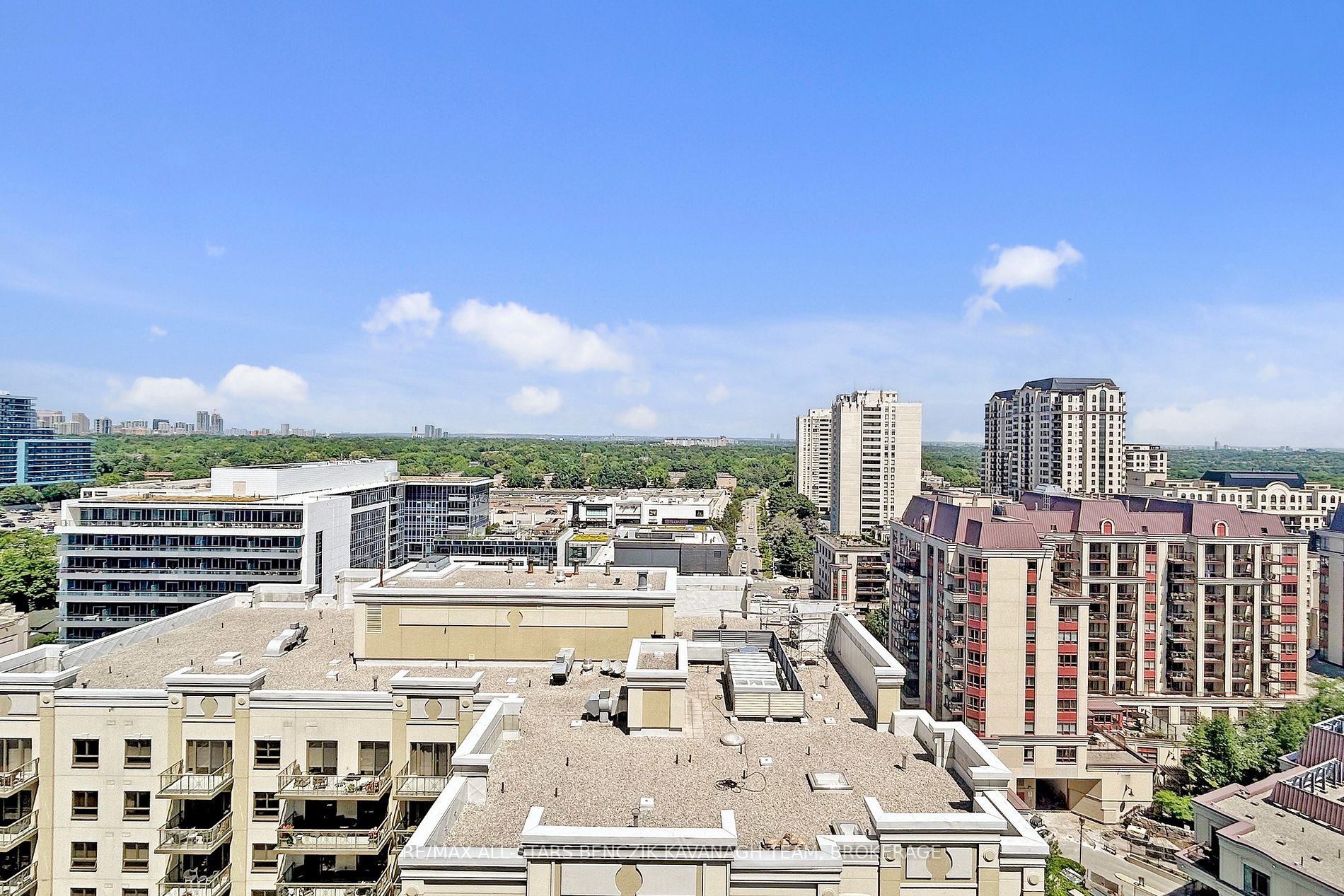 8 Rean Dr, #1604