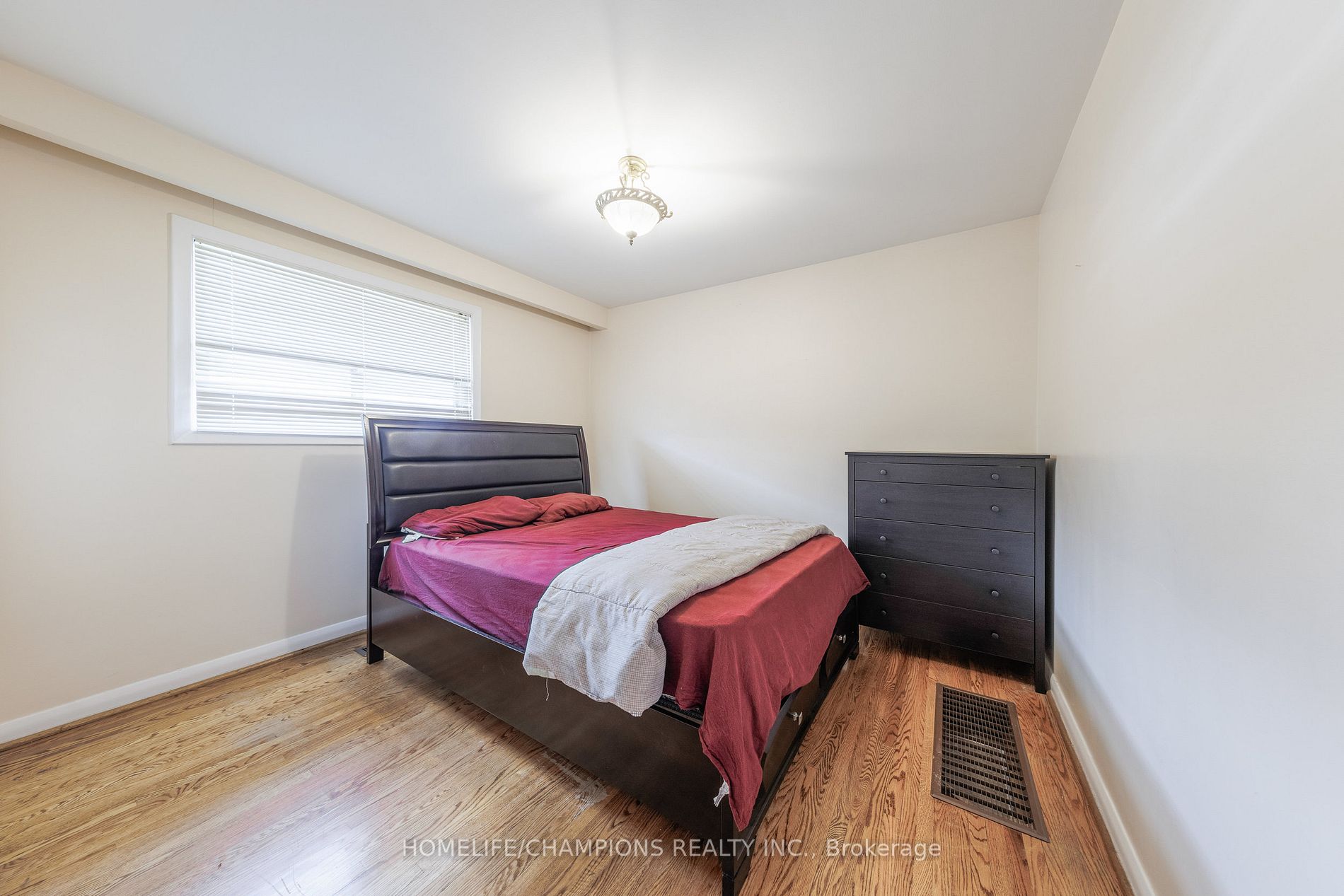 169 Combe Ave