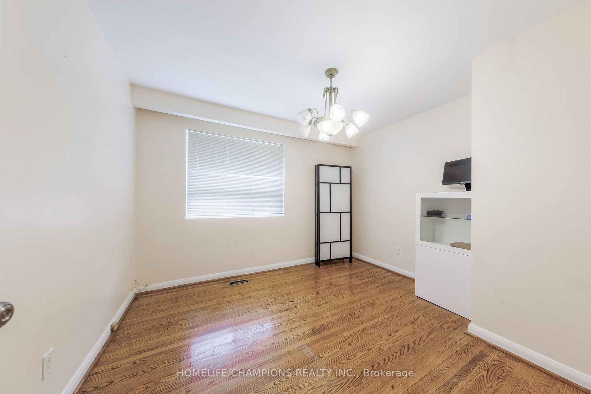 169 Combe Ave