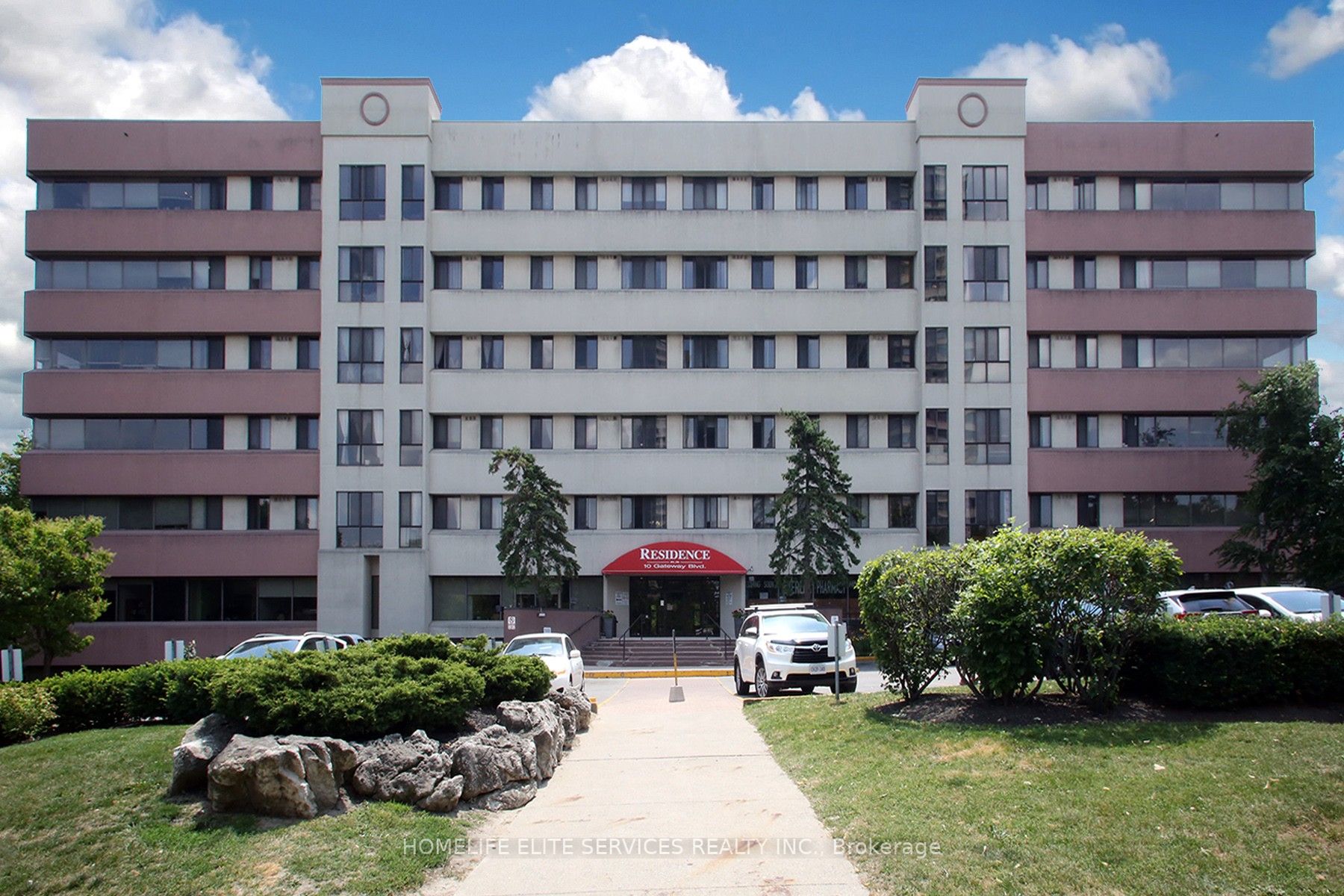 10 Gateway Blvd, #218