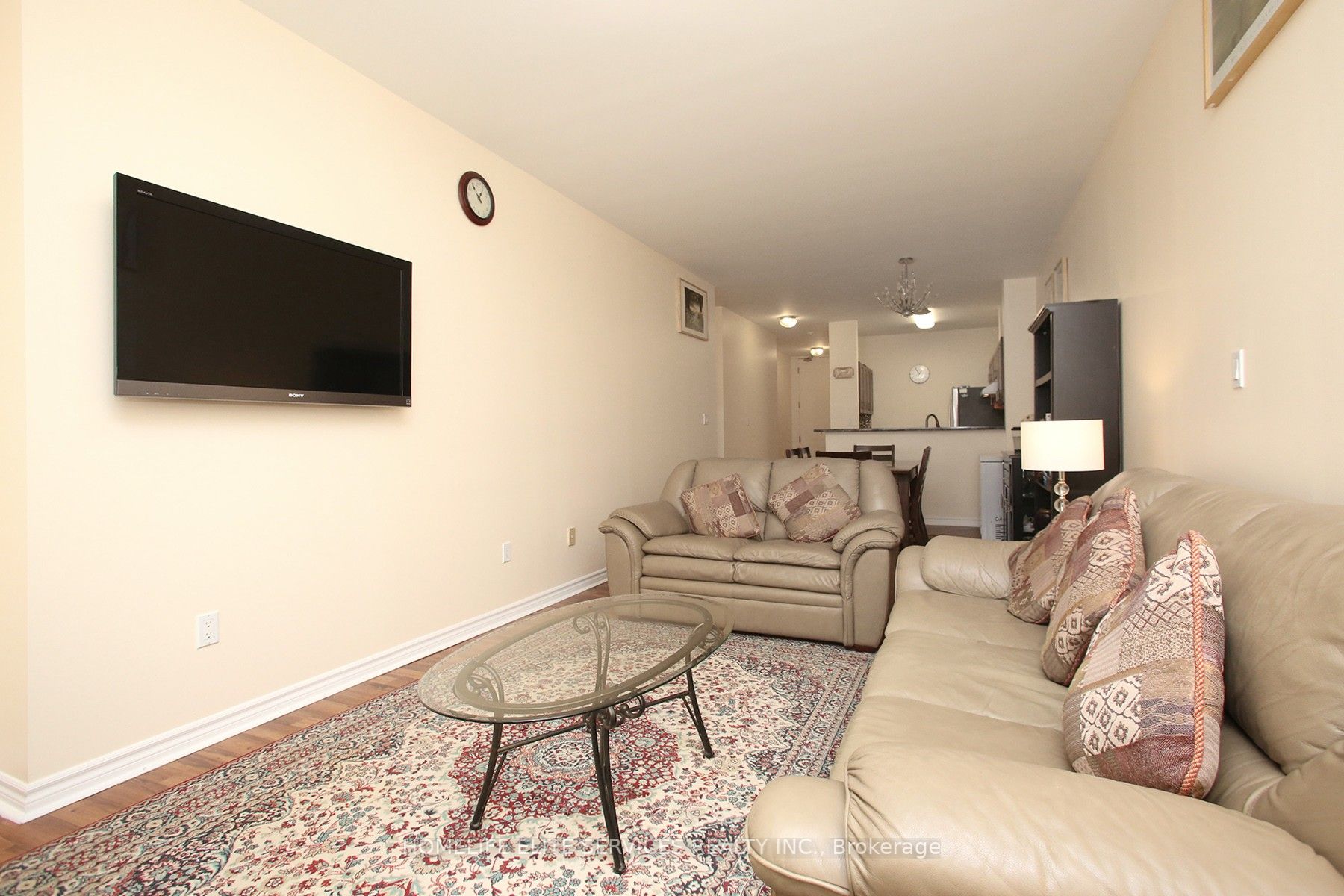 10 Gateway Blvd, #218