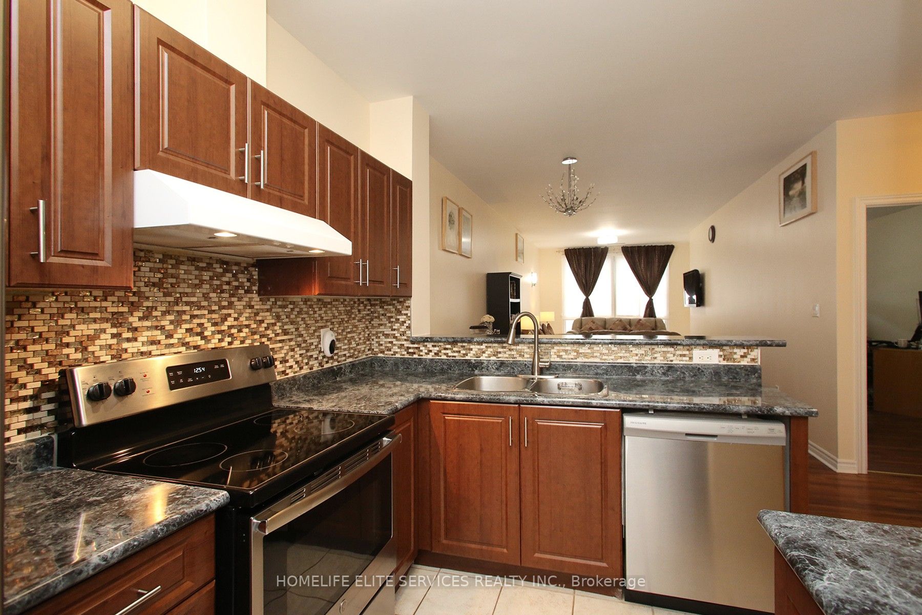 10 Gateway Blvd, #218