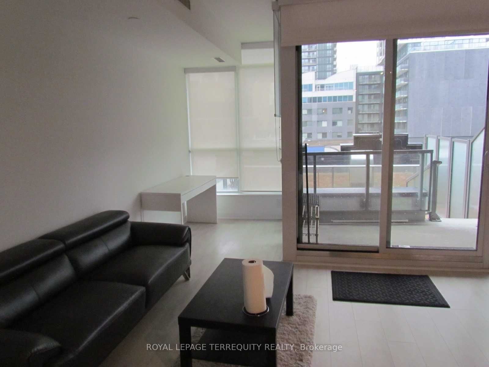 120 Parliament St, #421