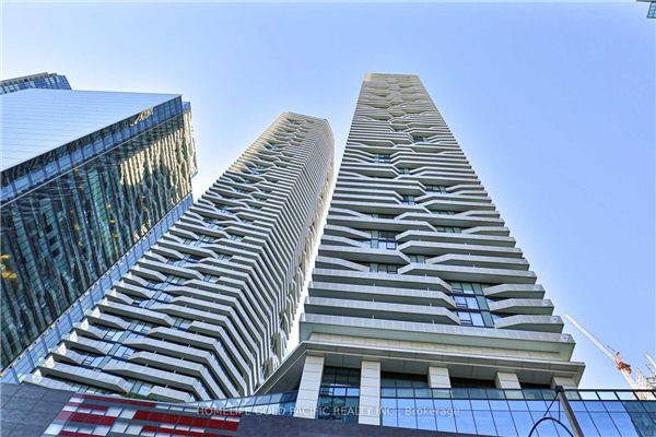 88 Harbour St, Toronto