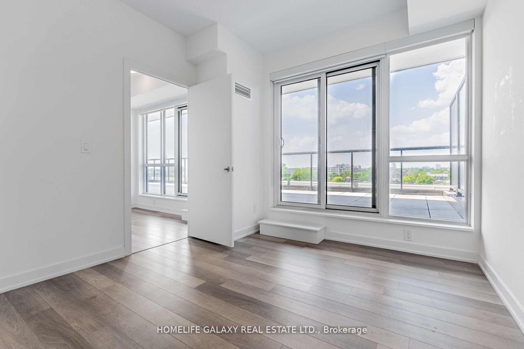 1603 Eglinton West Ave, #714