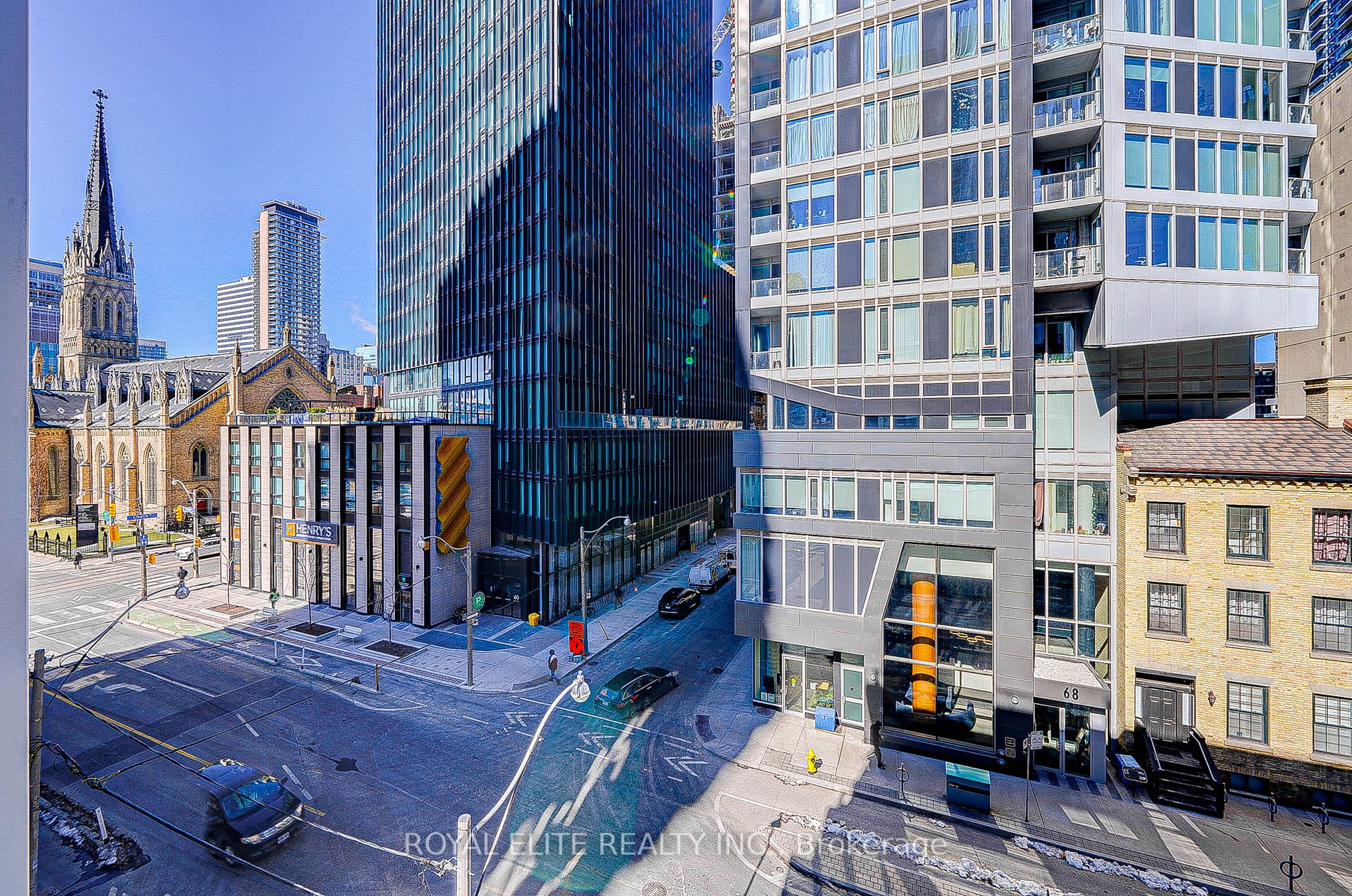 77 Shuter St, #520
