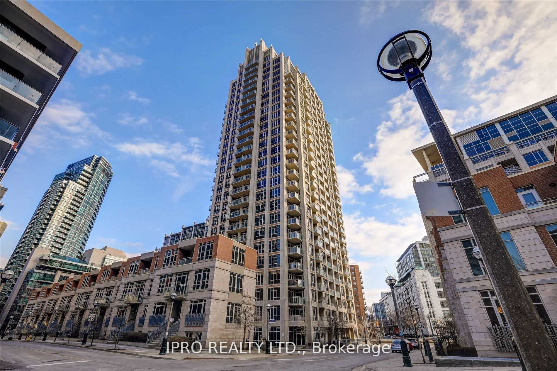 21 Grand Magazine St, #217
