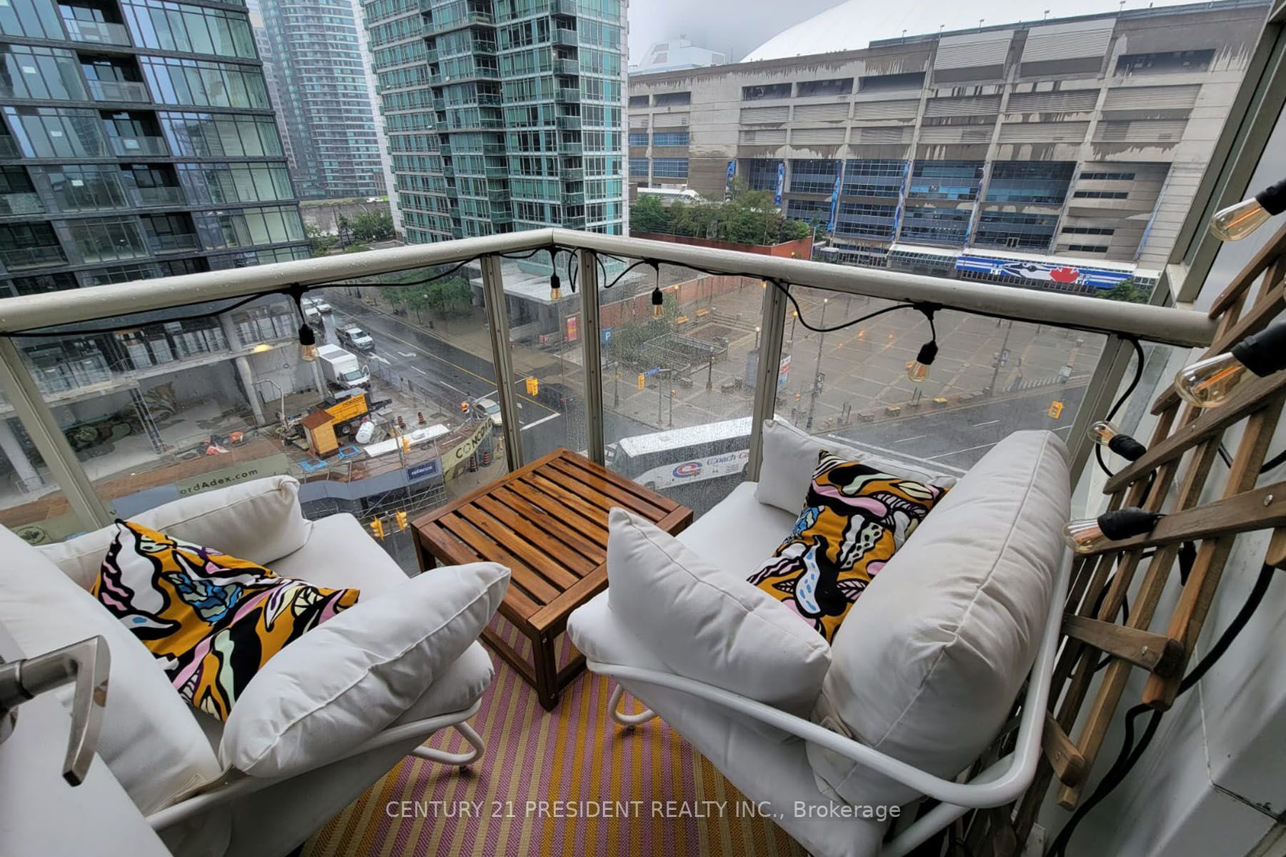 10 Navy Wharf Crt, #906