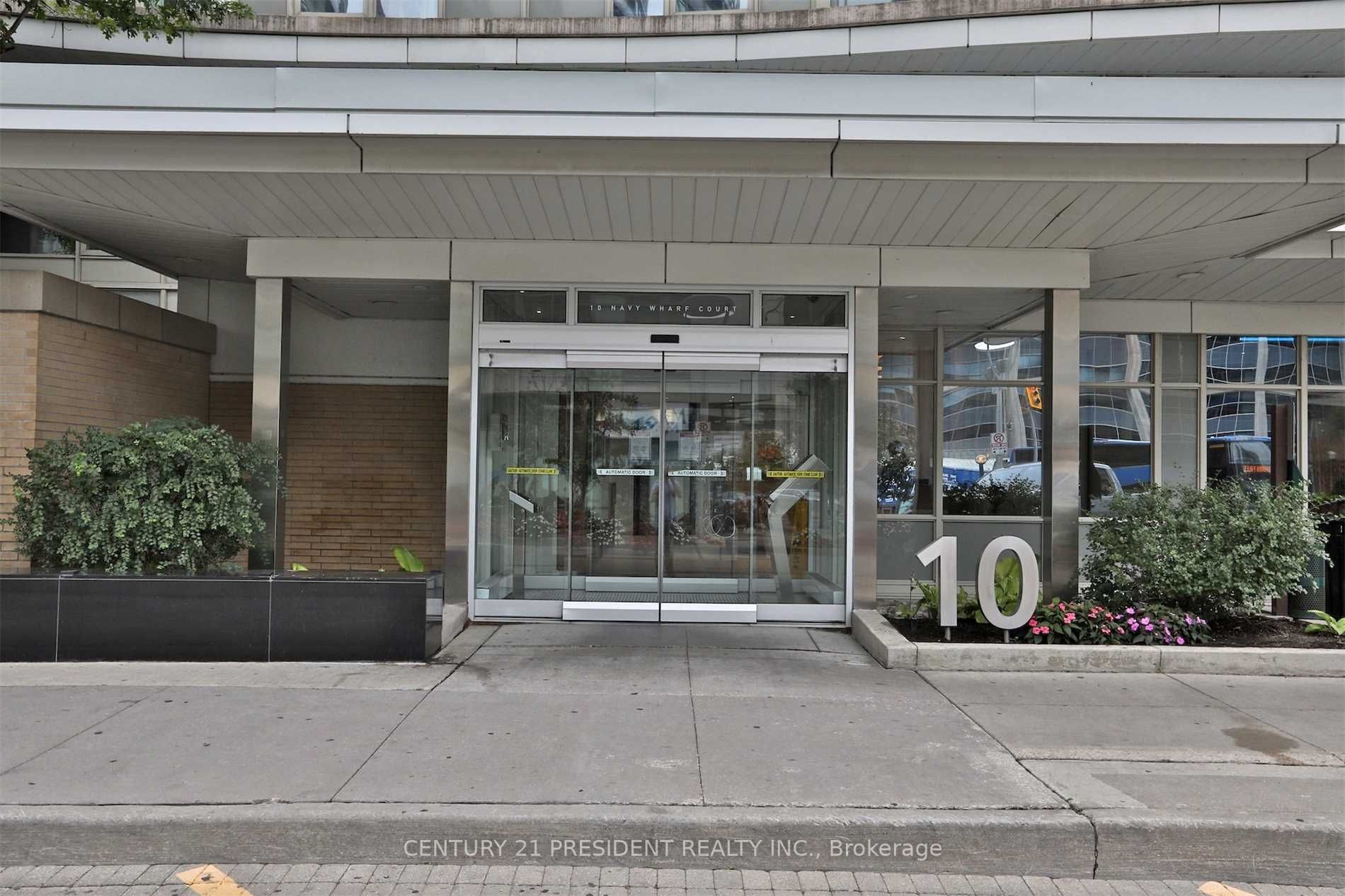 10 Navy Wharf Crt, #906
