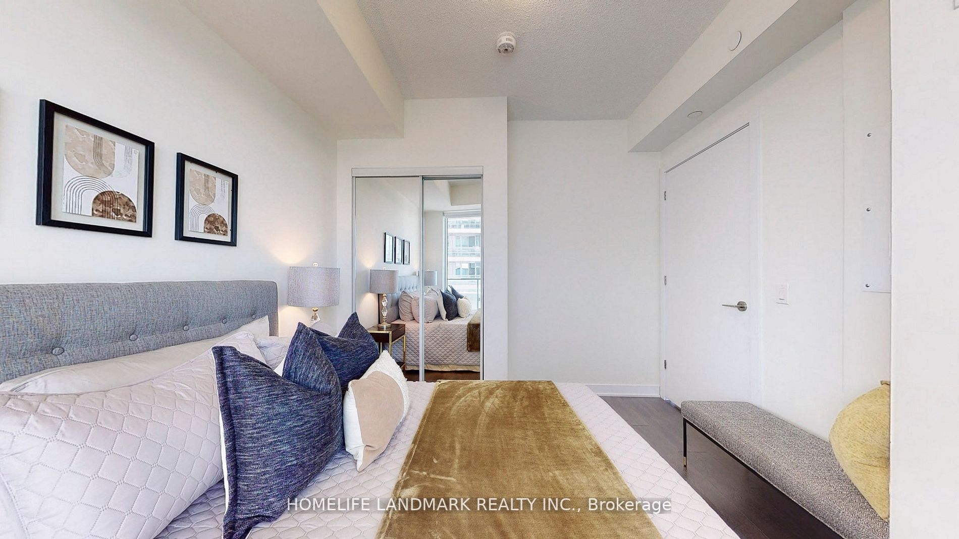2221 Yonge Street, #3304